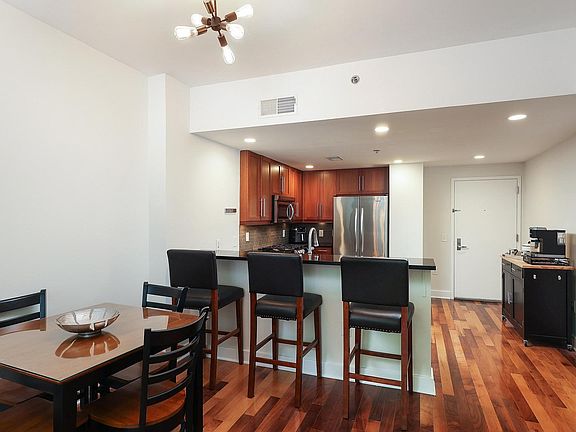 5th image of 800 Jackson St APT 311