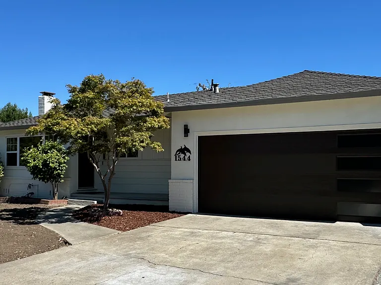 1544 San Joaquin Ave — Photo 3
