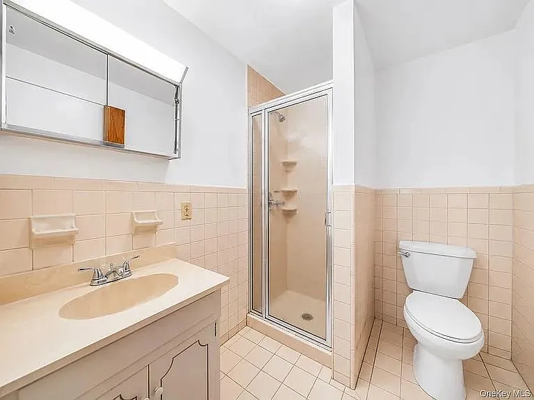 4 bed, $2,150 — Photo 3
