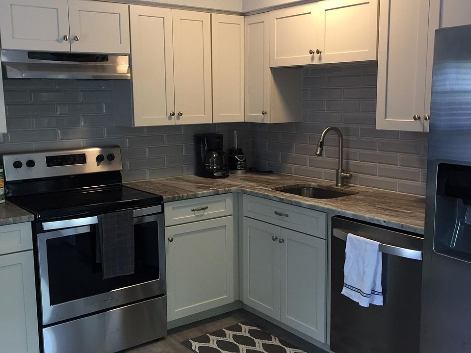 All New-Granite Counter tops, stainless appl, New cabs, Vinyl Flooring