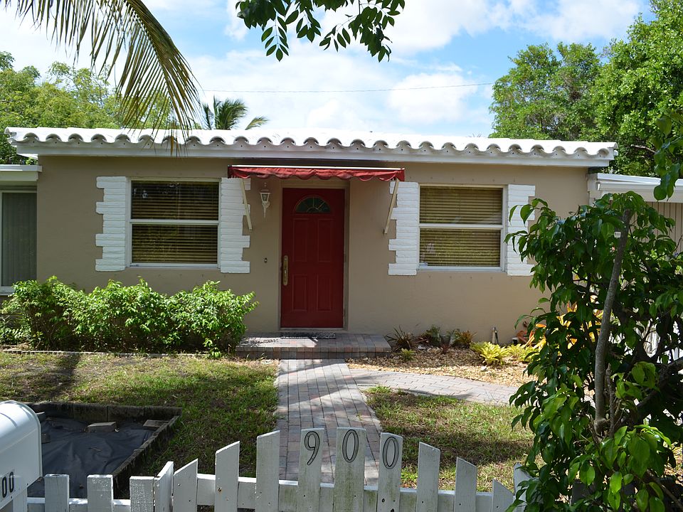 1st image of 900 SW 20th St