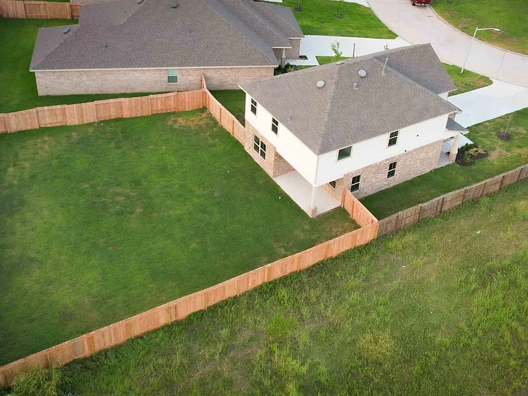 332 Terra Vista Cir — Photo 1