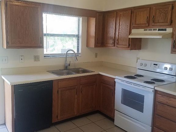 2nd image of 3764 NW Huntsboro St #102