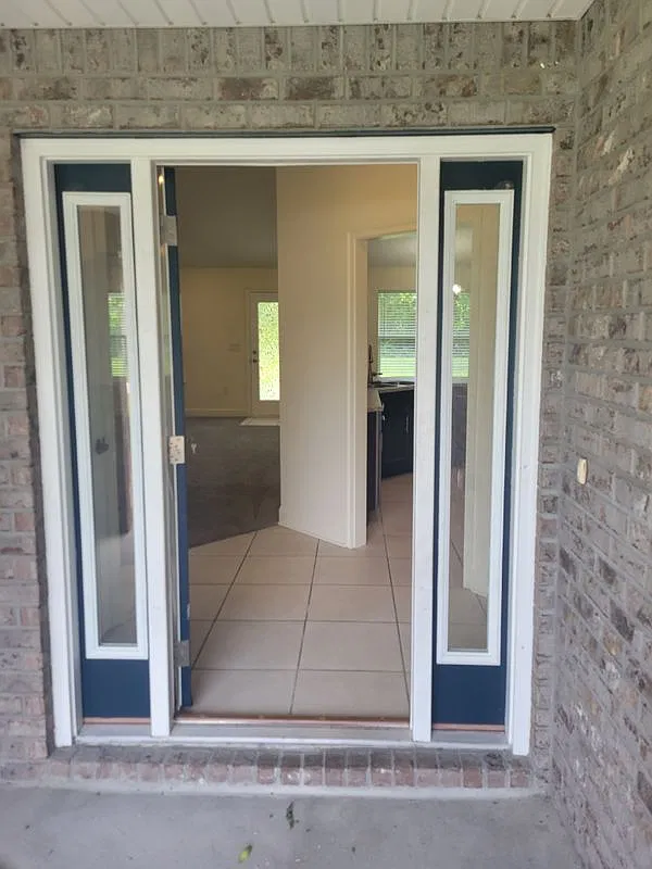 4 bed, 2.0 bath, 1745 sqft, $1,850 — Photo 1