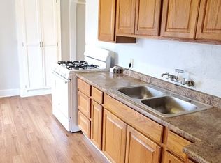 332 S Webster, Green Bay, WI 54301