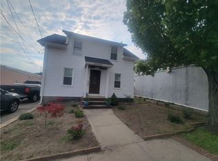 1022 Charles St, North Providence, RI 02904