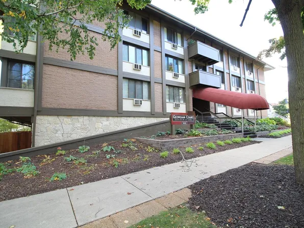 2025 East Greenwich AVENUE #221, Milwaukee, WI 53211