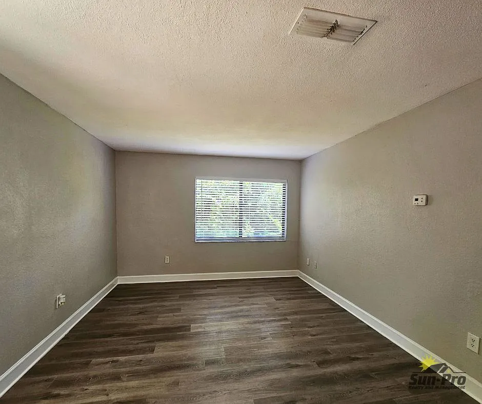 1 bed, 1.0 bath, 760 sqft, $1,150 — Photo 3