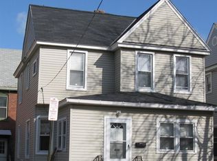 828 W 17th St, Erie, PA 16502