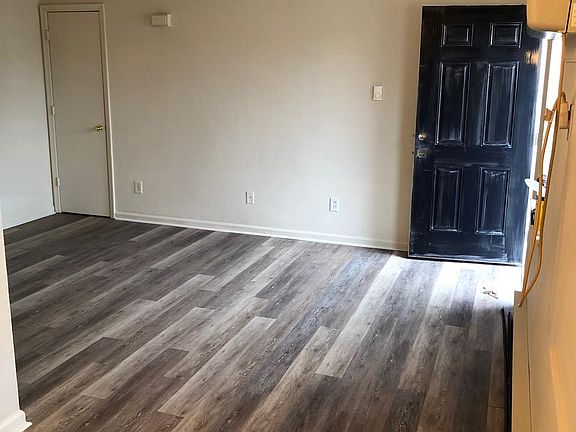 5th image of 1115 Hannah St