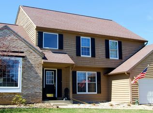 3041 Hunters Hl, Kalamazoo, MI 49048