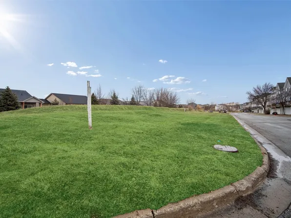 2150 NE 18th St, Grimes, IA 50111