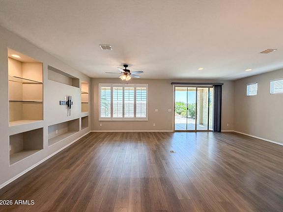 3rd image of 4387 N PRESIDIO Drive