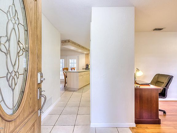 5th image of 857 Whiporwill Dr