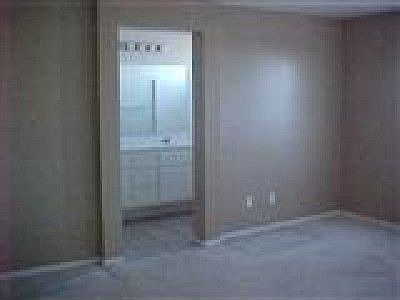 4th image of 13395 Merry Oaks St