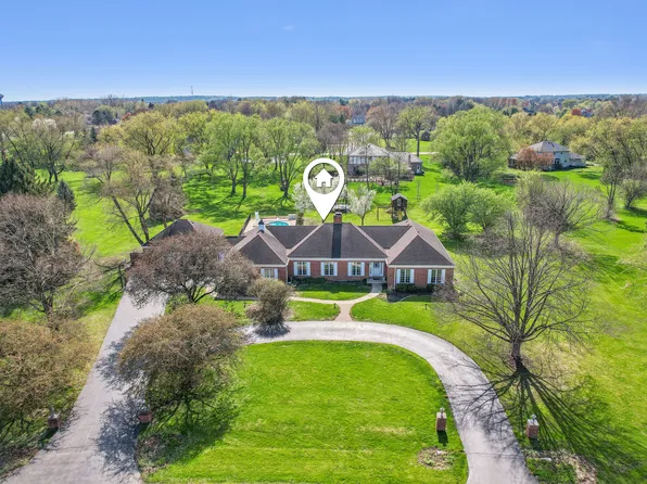 05N464 Buckskin Trl, Saint Charles, IL 60175