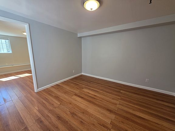 5th image of 947 Page St