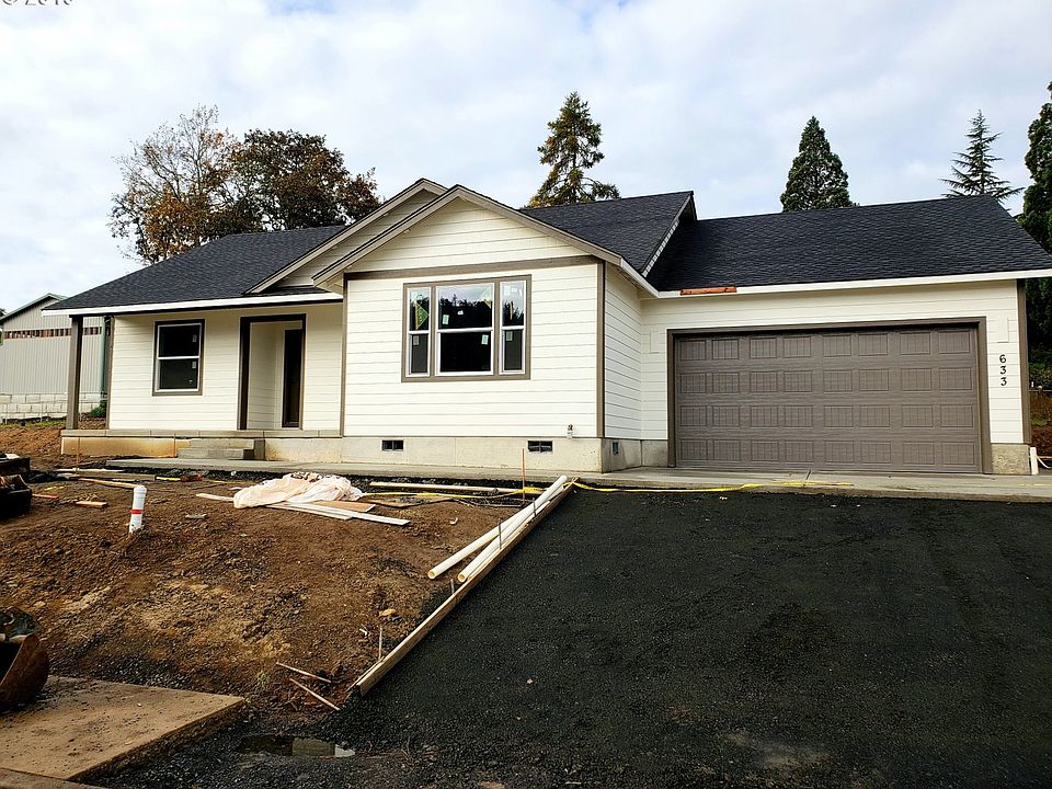 1st image of 633 SE Garden Way Dr