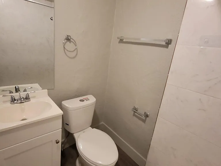 1402 S Main St #2C — Photo 5