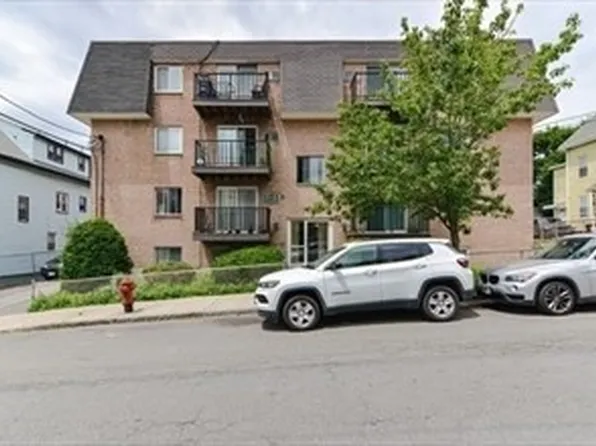 22 Irving St APT 14, Everett, MA 02149