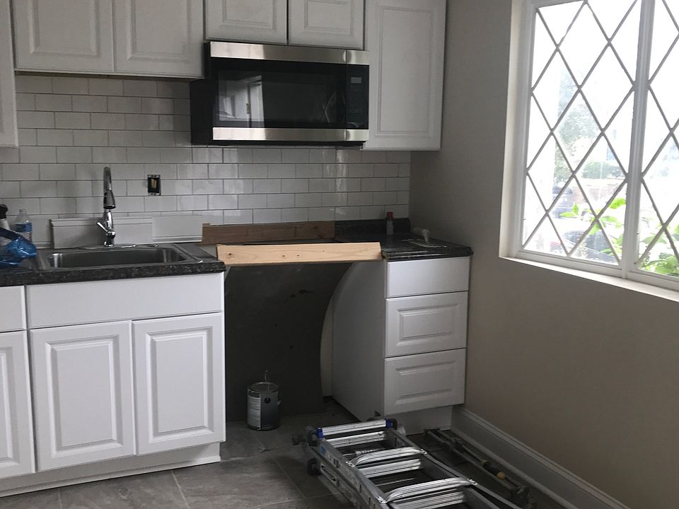 1st image of 6211 Carpenter St #1