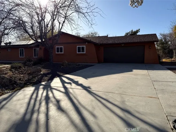 10584 8th Ave, Hesperia, CA 92345