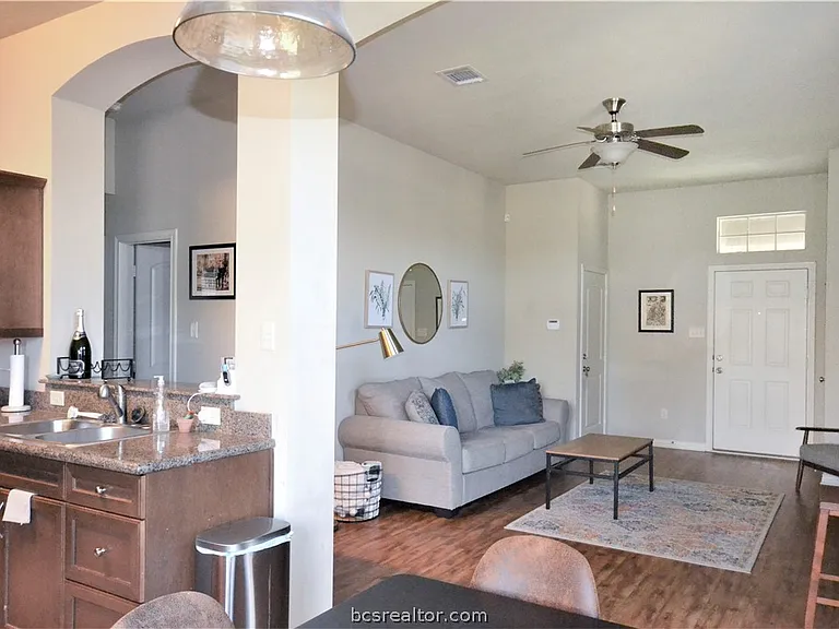 2814 Silver Oak Dr — Photo 5