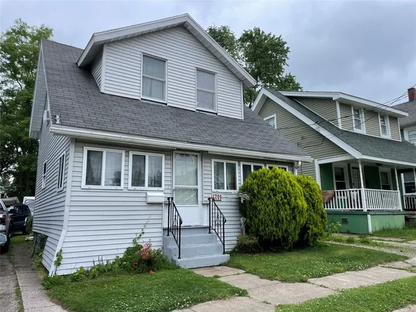 1709 Center St, Erie, PA 16510