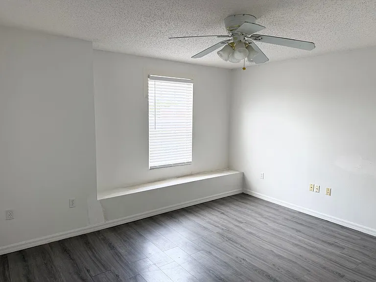 301 Shad Way — Photo 16