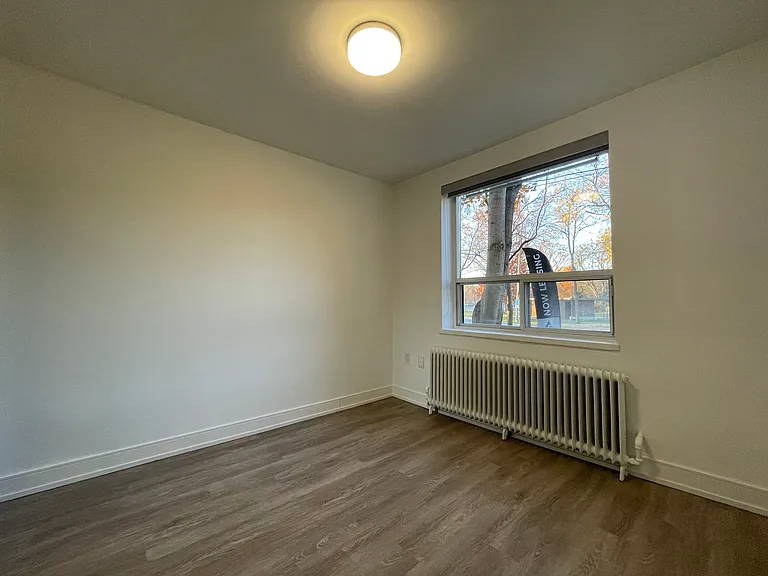 45 42nd St #409 — Photo 37