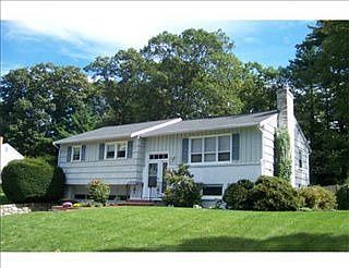 1st image of 7 Fieldbrook Dr