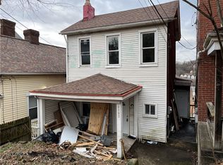 1102 Oswin St, Pittsburgh, PA 15220
