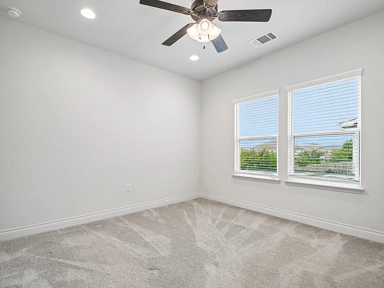 10213 Forest Grove Dr — Photo 17