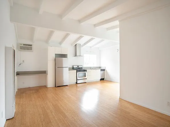 6415 Pollard St #12, Los Angeles, CA 90042