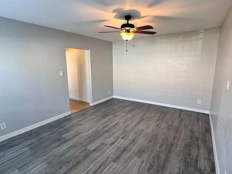 4313-4329 E. Ocean Blvd. — Photo 1