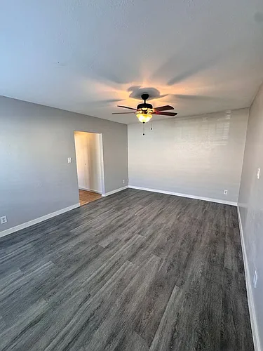 4313-4329 E. Ocean Blvd. Photo 1
