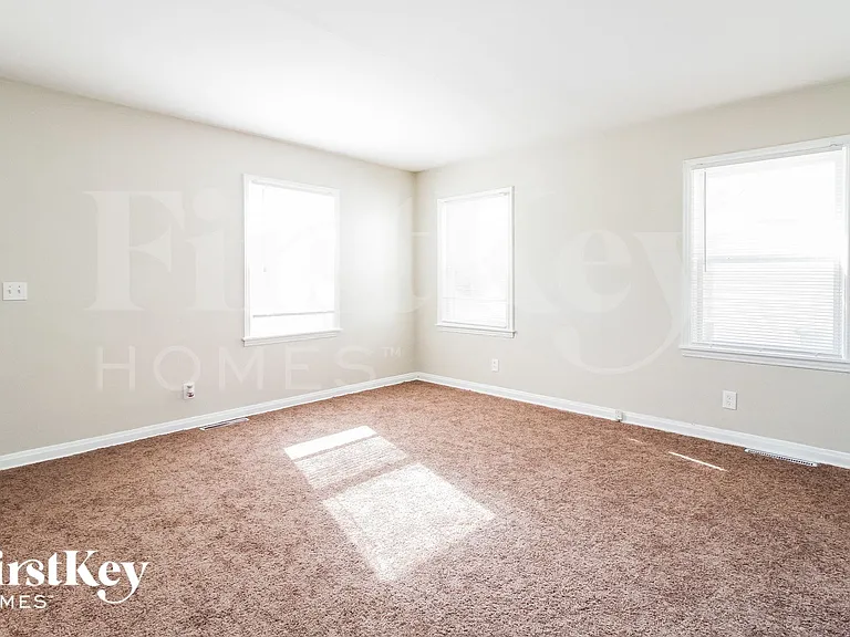 12 Gambier Cir — Photo 5
