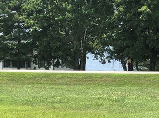 53 Lakewood Dr, Swanton, VT 05488