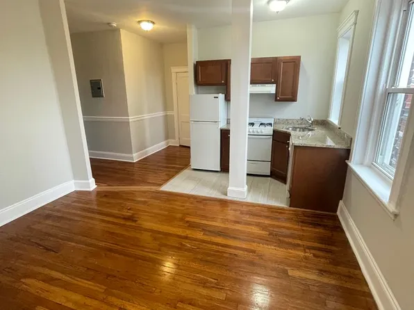 1194 Commonwealth Ave #23, Allston, MA 02134