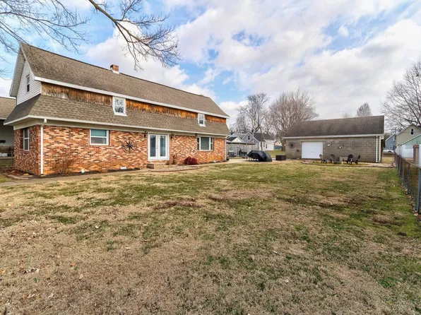 211 N Woods Ave, Evansville, IN 47712