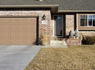 1934 N Springbrook St, Andover, KS 67002