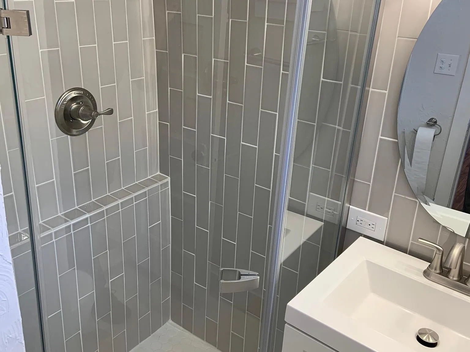 1 bed, 960 sqft, $1,350 — Photo 4