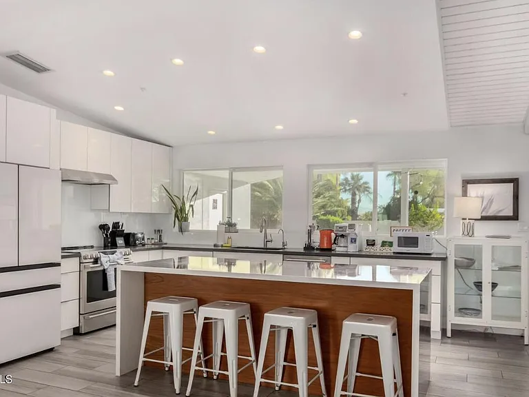 11209 N 45th Way — Photo 10