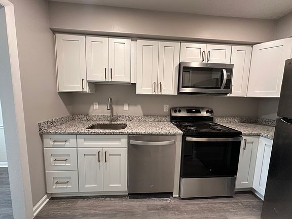 5th image of 9545 Hagel Cir Suite E