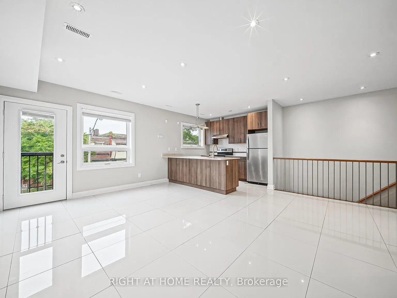 3 bed, $3,750 — Photo 3