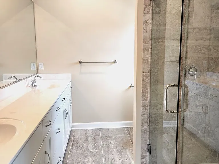605 Commonwealth Dr — Photo 6