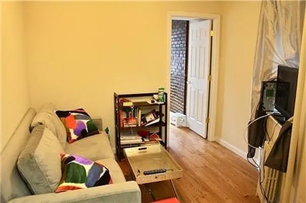 Rented by Maz Group NY | media 35