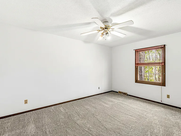 365 Beechwood Dr — Photo 33