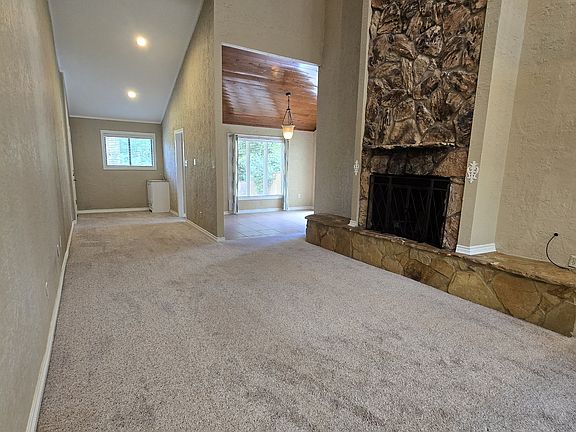 5th image of 1822 Northwood Ct