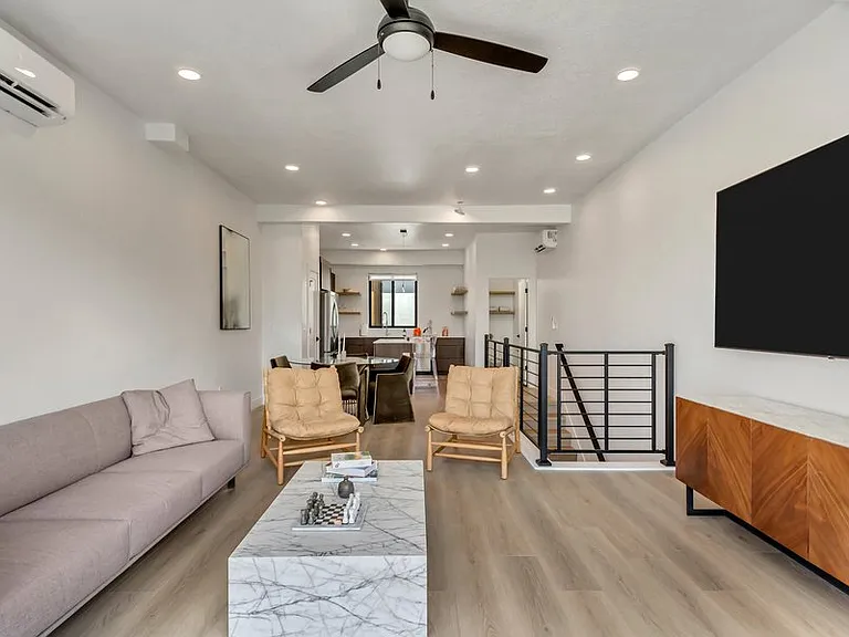 44 W Iko Ave — Photo 3